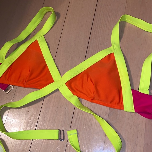 Two Piece Neon BIKINI - Picture 3 of 7